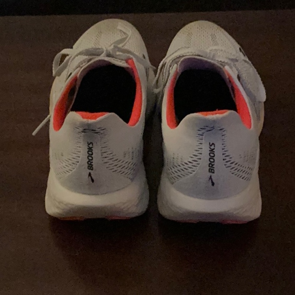 Brooks Hyperion Max - image 3